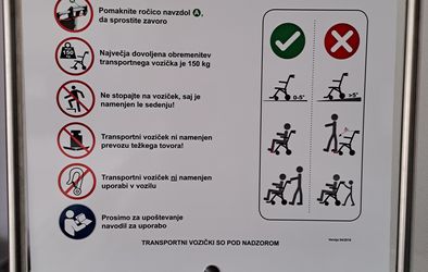 Navodila za uporabo transportnega vozička.