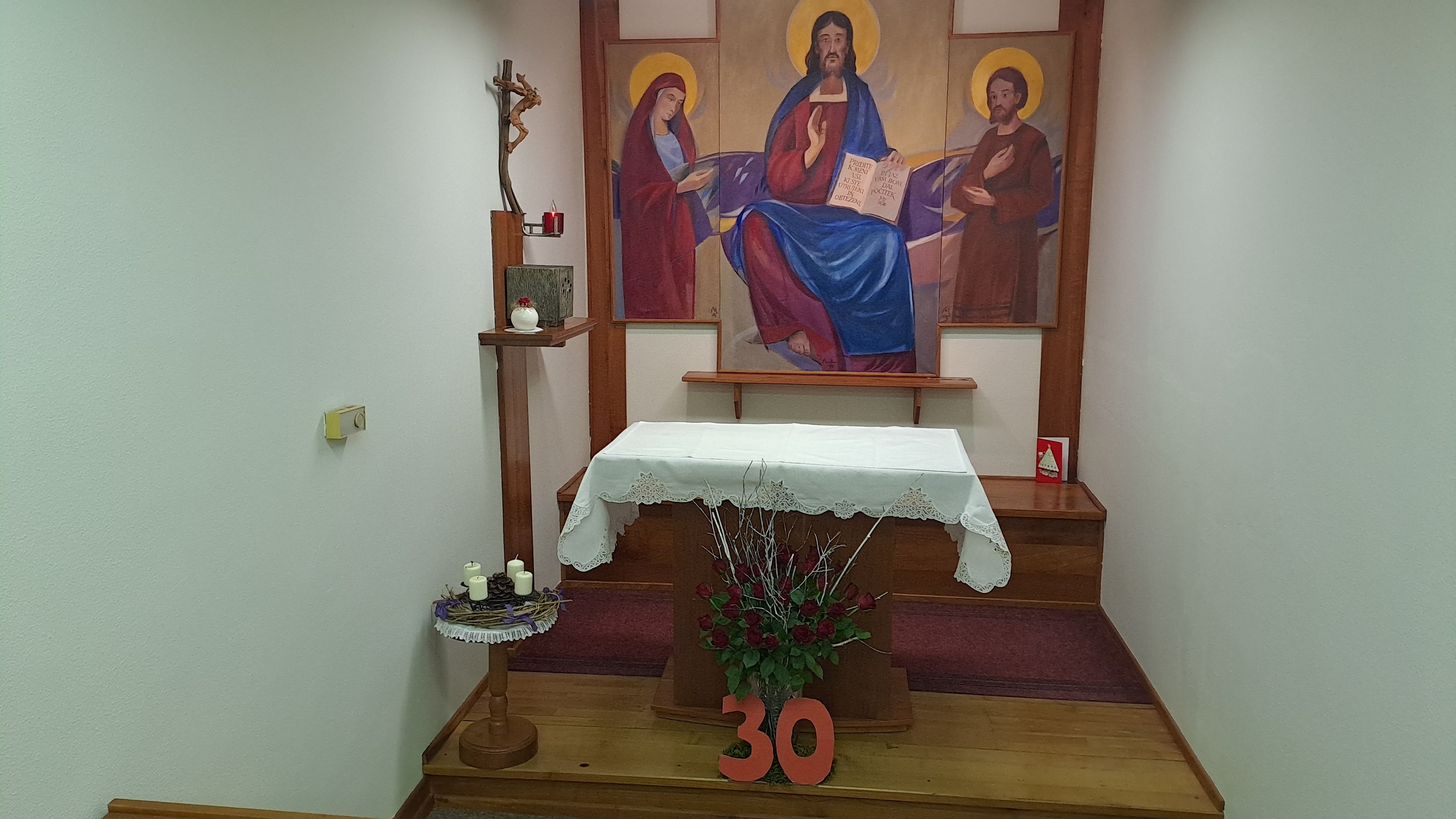 Praznovanje 30. obletnice posvetitve kapele Svete družine v Splo&scaron;ni bolni&scaron;nici dr. Franca Derganca Nova Gorica