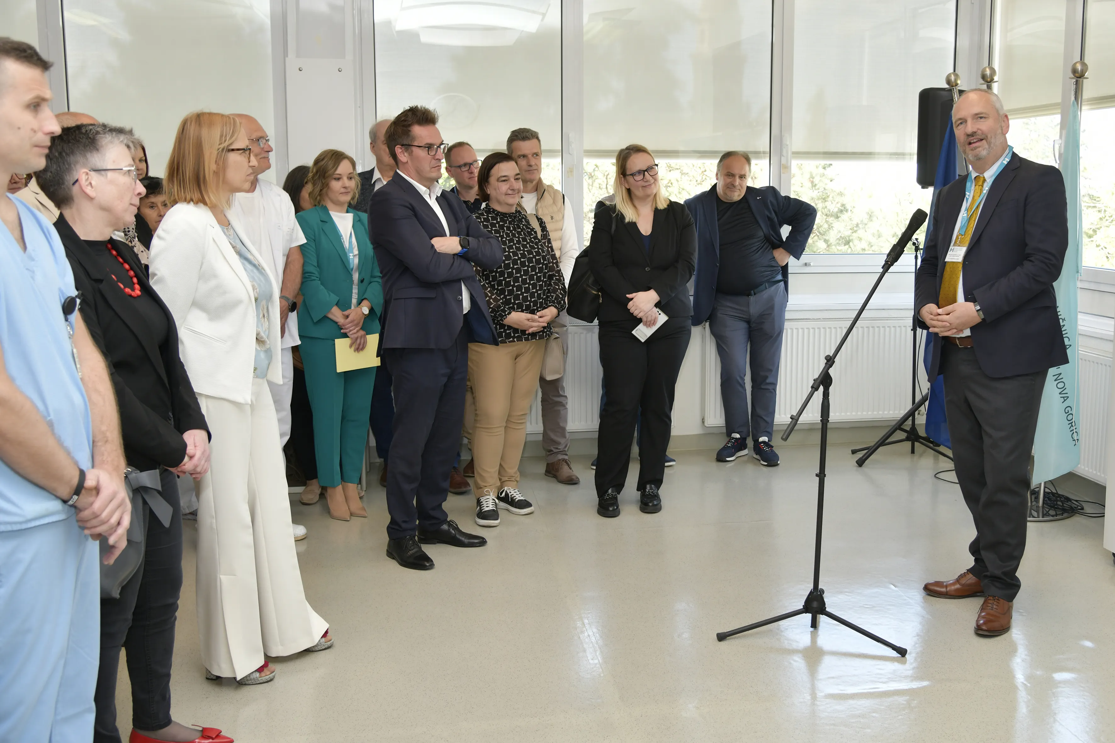 Nagovor v.d. direktorja SB Nova Gorica DImitrija Klančiča (Foto atelje Pav&scaron;ič Zavadlav).