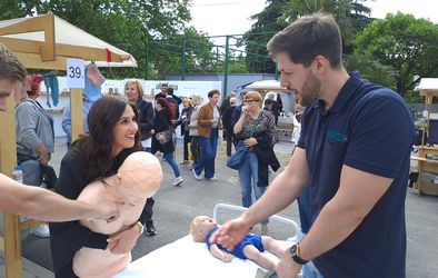 Dan brezmejnih festivalov na Trgu Evrope v Novi Gorici.