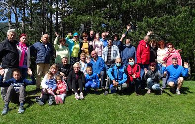 Društvo ledvičnih bolnikov na izletu v naravi.