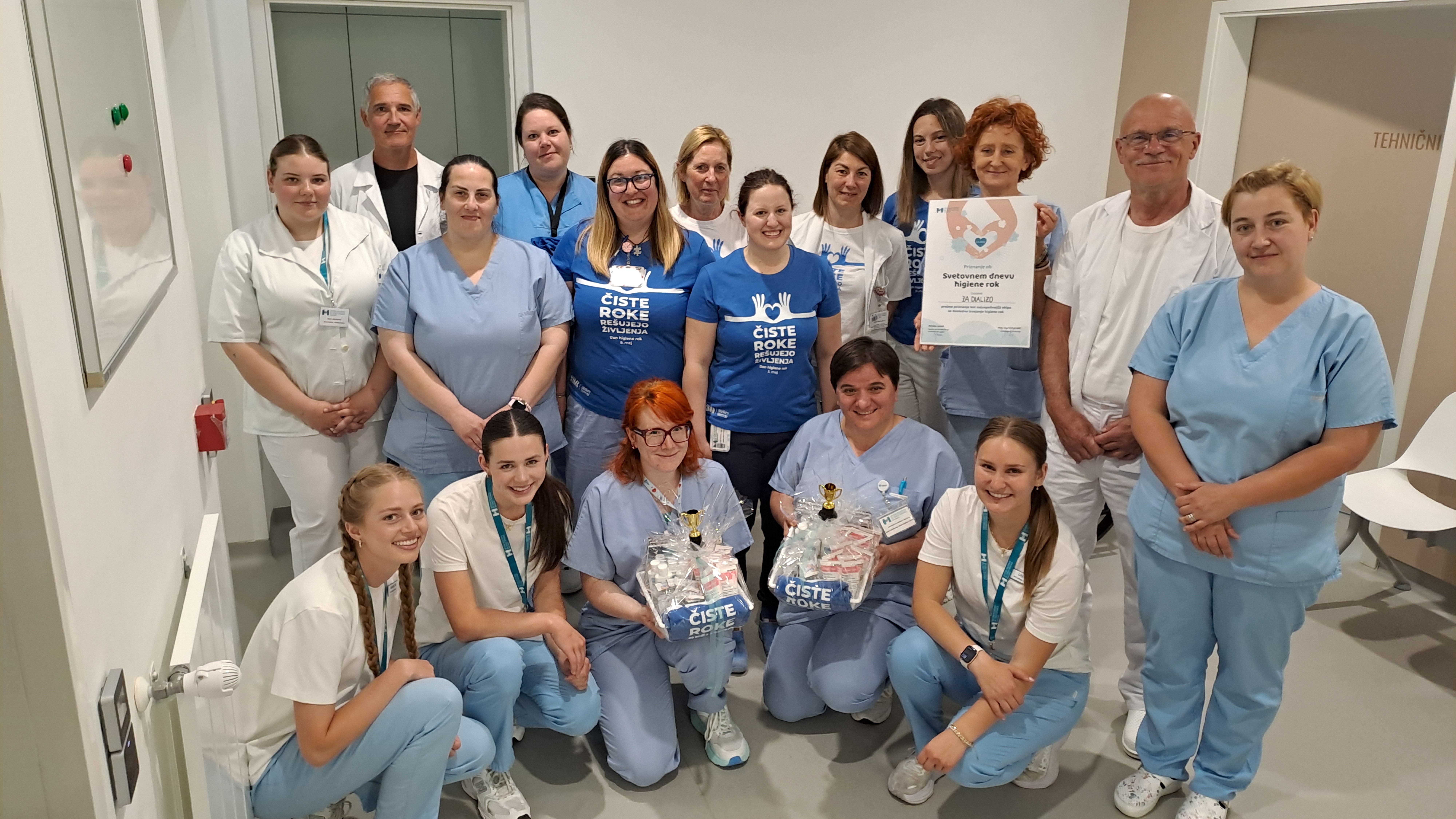 Mednarodni dan higiene rok v &scaron;empetrski bolni&scaron;nici.