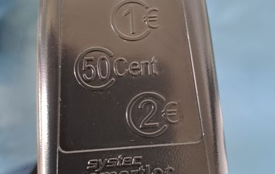 Sistem pametne ključavnice na transportnem vozičku.