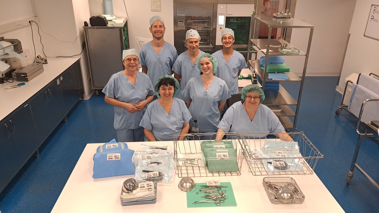 Ekipa centralne sterilizacije v šempetrski bolnišnici.