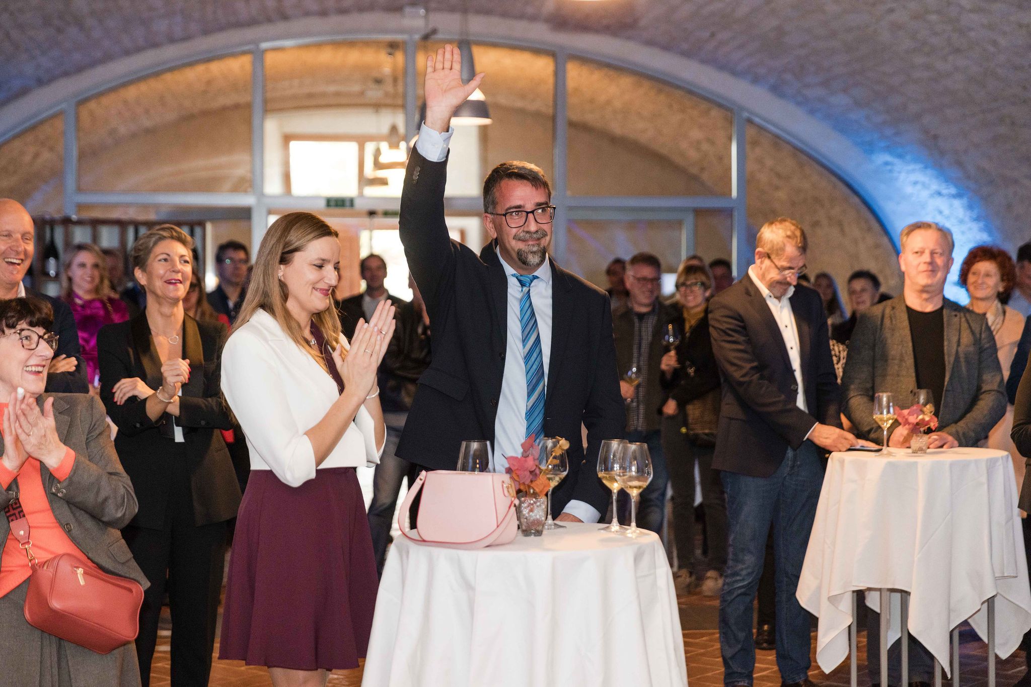 Dobrodelna dražba vin in penin za nakup dializnega aparata.