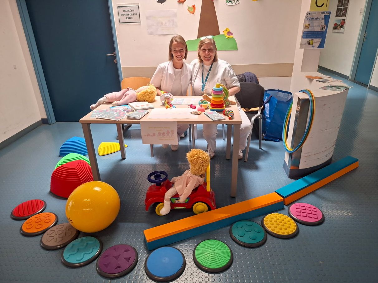 Stojnice ob tednu zdravja 2026 v šempetrski bolnišnici.